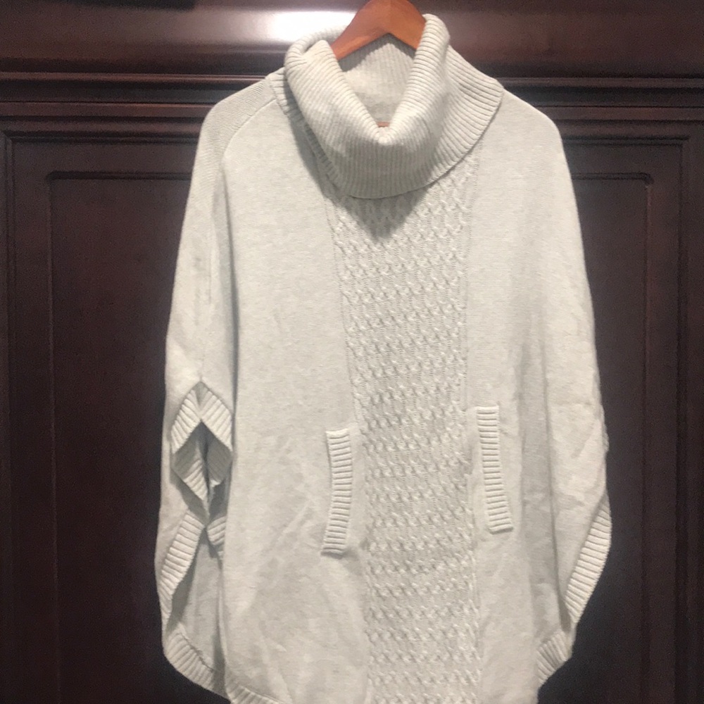 Cabi cowl neck poncho size XS style 3003